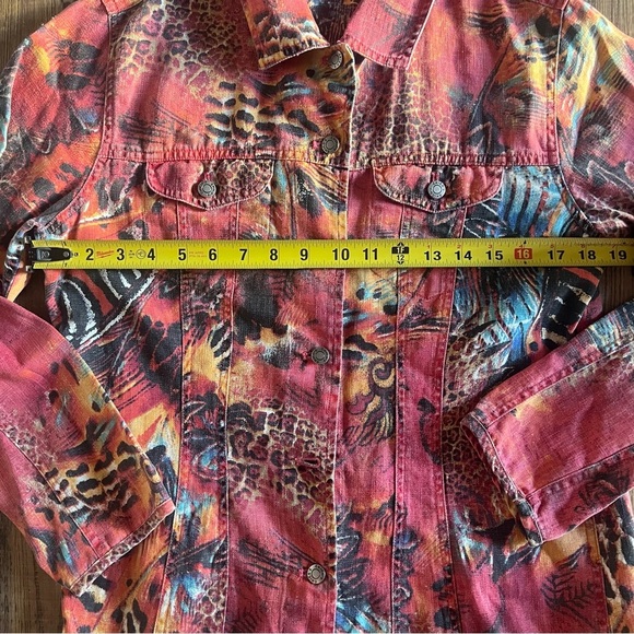 Chico's Design Women's Linen Blend Button Up Jacket Animal Print Artsy Size 1 - Picture 4 of 6